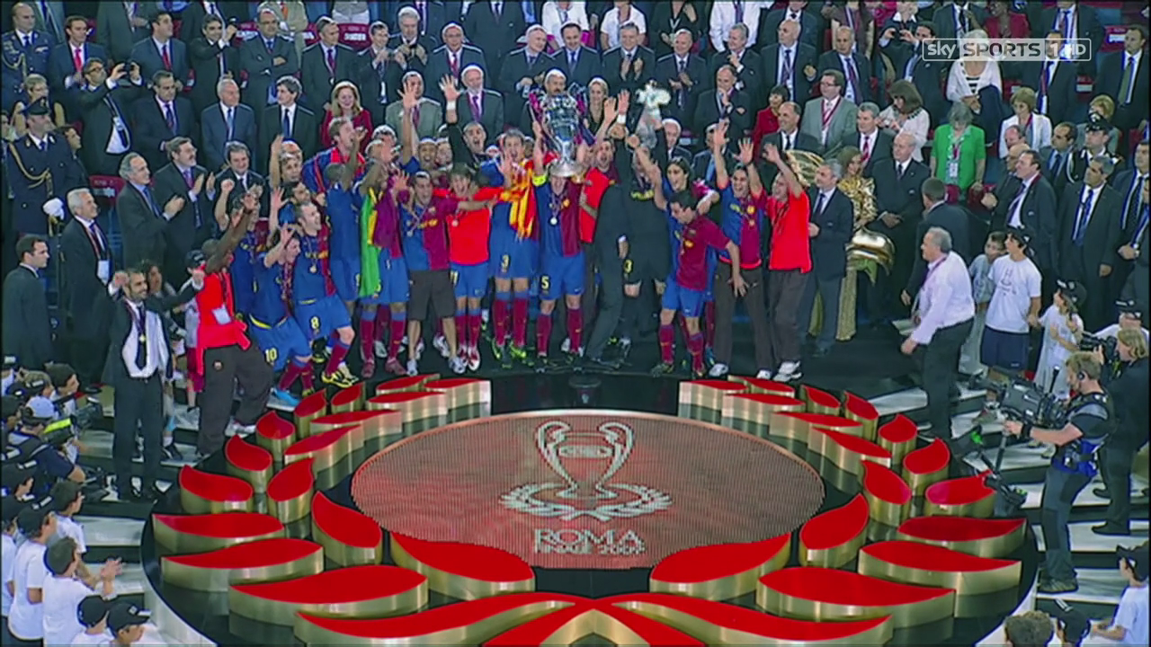 自己运球投！浓眉借加福德掩护运一步干拔三分命中