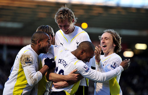 女排超级联赛：北京女排3：2险胜辽宁女排